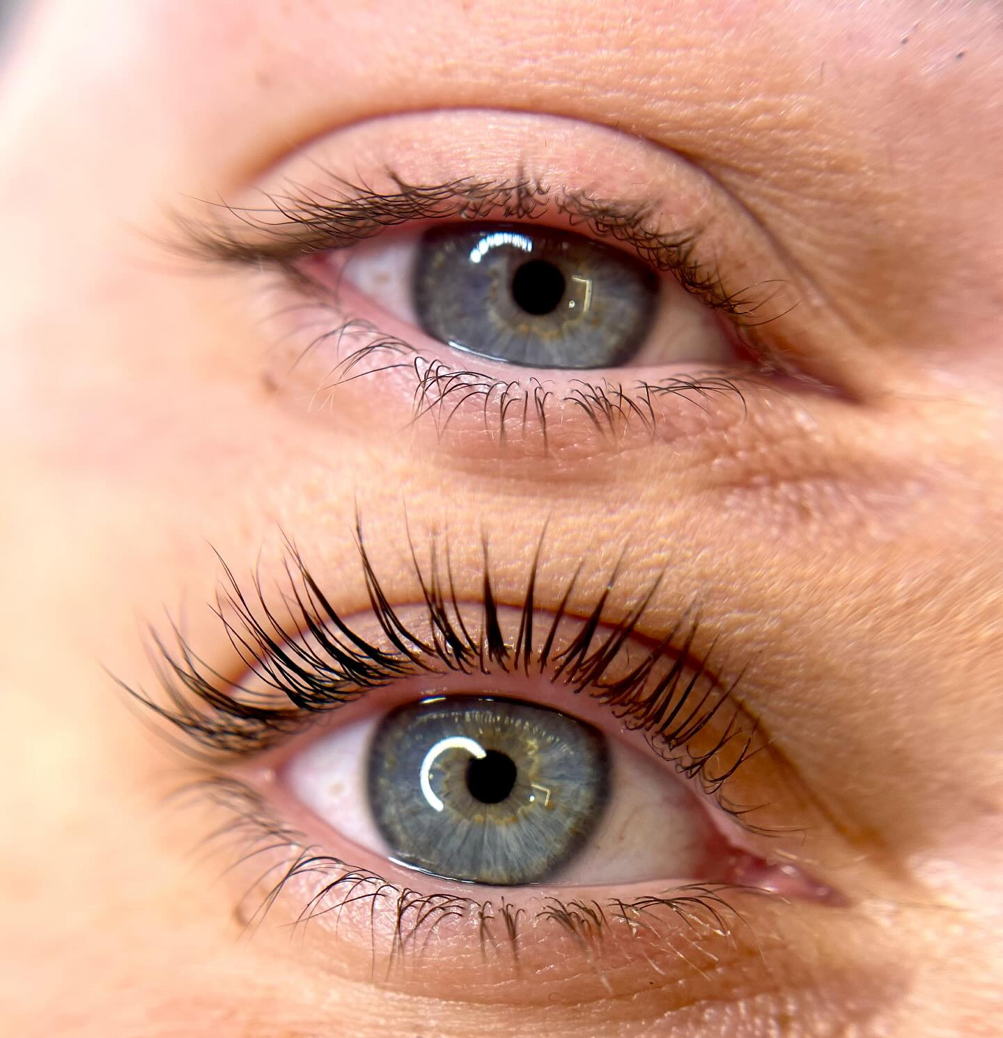 Ciglia sollevate e incurvate dopo il Lash Lifting